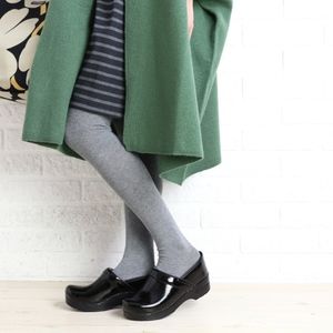 dansko clogs with leggings